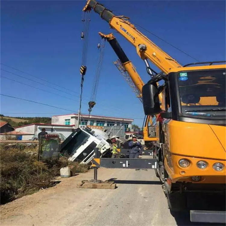 衡阳吊车道路救援多少钱